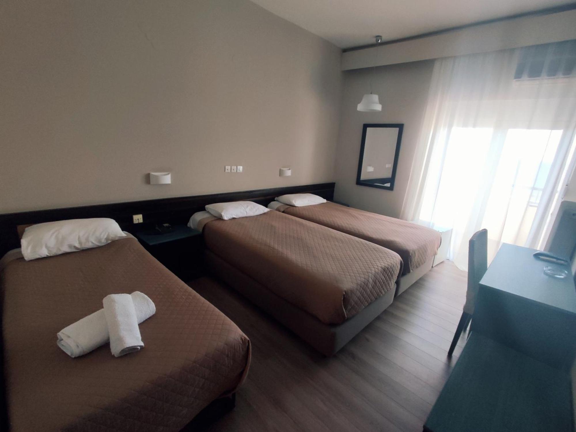 Plaza Hotel 2*